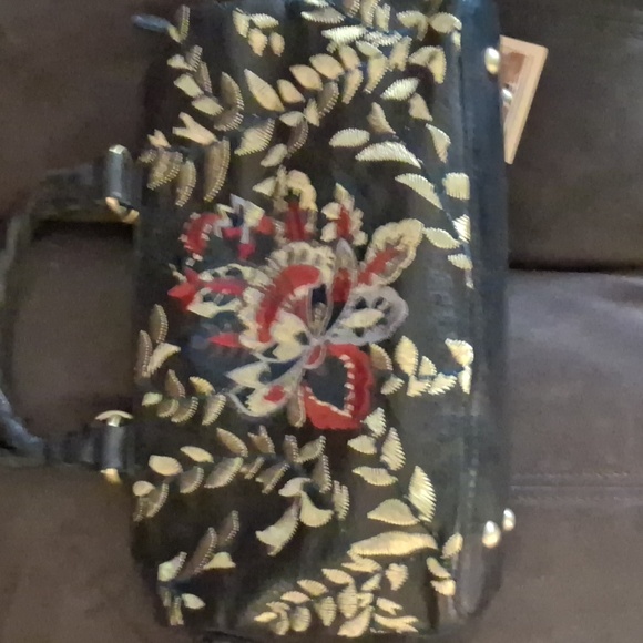Handbag - Picture 3 of 6